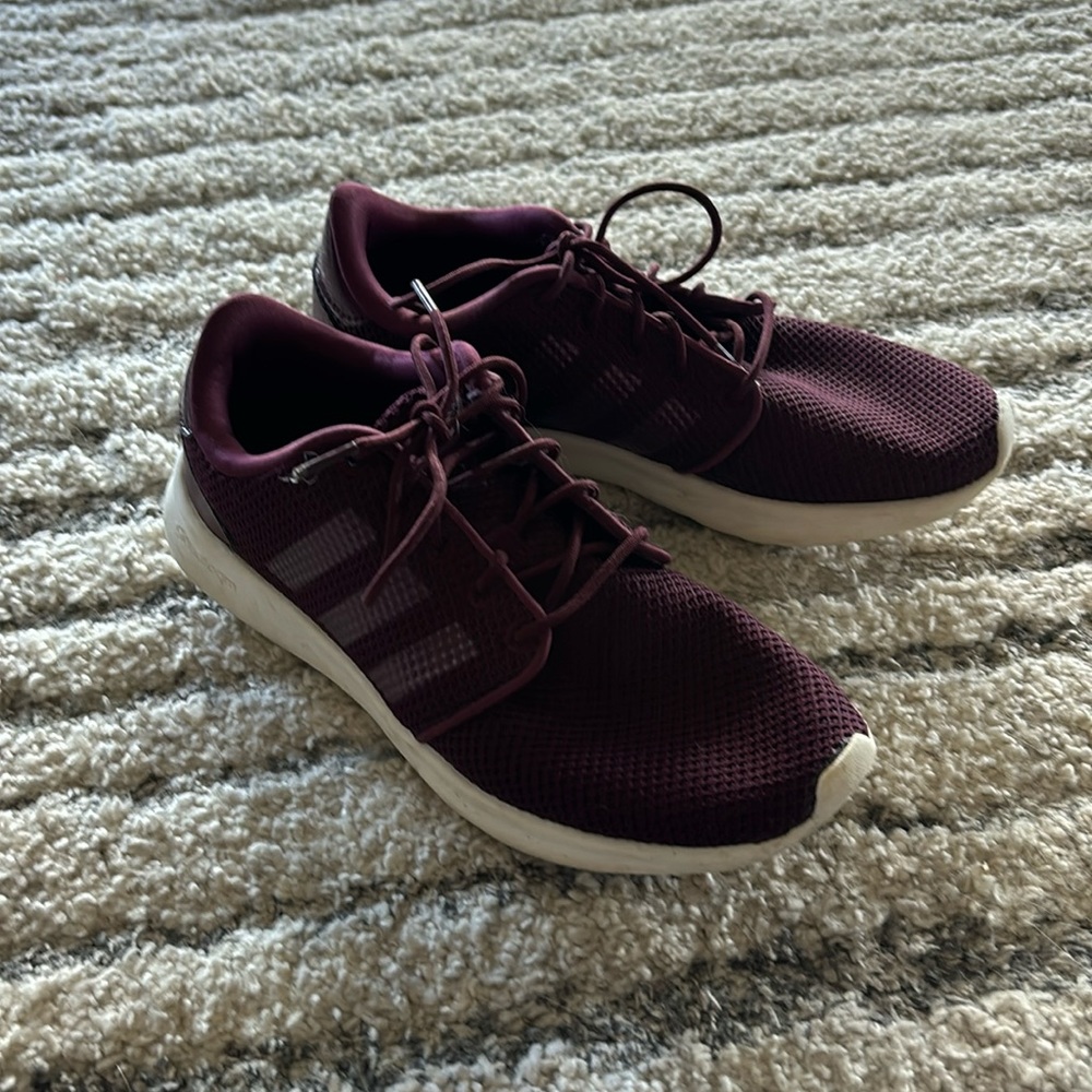 Adidas Cloud Foam Racers. Size 8